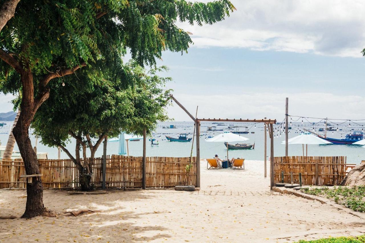 Villa Dao Hoa Vang Cam Ranh - Venuestay Exterior photo